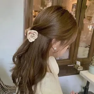 MAYCREATE 3 Pcs Claw Clips Flower Hair Claw Clip Fashion Spring-Loaded Hair Clips & Clutchersfor Half-Up Styles, Half Updos Acrylic Hair Accessories for Women Girls, Assorted