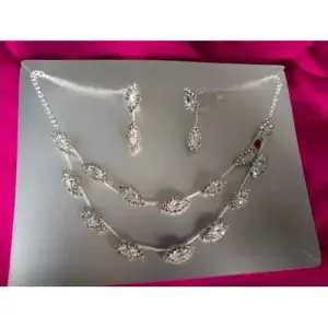 Minimal Silver Necklace Set